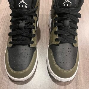 Jordan Kids Black and Olive Sneakers